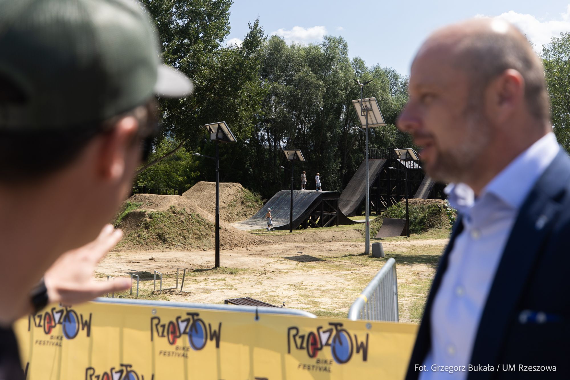 zdjęcie z konferencji prasowej Rzesz&oacute;w Bike Festival, fot.Grzegorz Bukała, Urząd Miasta Rzeszowa
